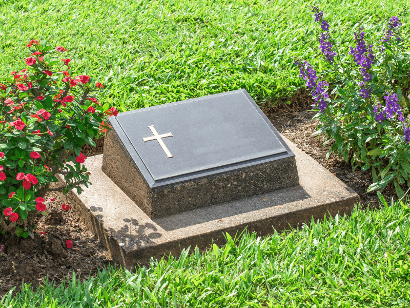 Flat headstone